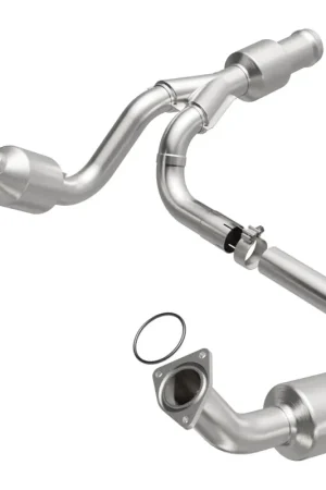 Magnaflow 11-15 GMC Yukon 6.2L Direct Fit Converter Original