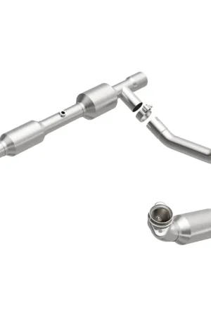 Magnaflow 05-08 Ford E-350 Super Duty 5.4L Direct Fit Converter Special Offer