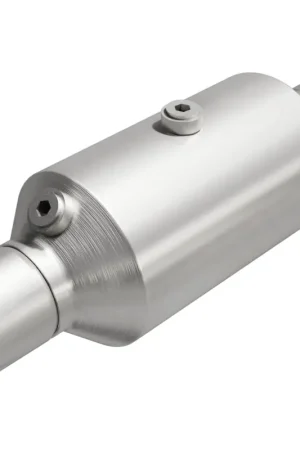 Magnaflow 2.25 w/dual O2 5in. Spun Universal Converter Final Sale