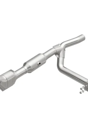 Magnaflow 01-03 Ford F150 XL/XLT V6 4.2L OEM Grade / EPA Compliant Direct-Fit Catalytic Converter Wholesale