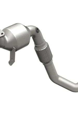 MagnaFlow Conv DF 07 VW Touareg 3.6L Rear close Viral