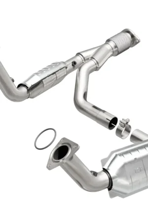 MagnaFlow Conv DF 06-09 TB/Envoy 5.3/6.0 OEM Express Delivery