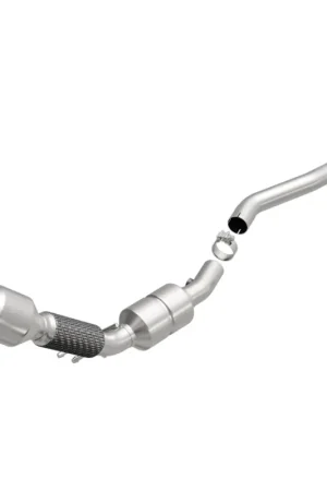 Luxury Magnaflow 2008 Volkswagen Passat 2.0L Direct Fit Converter