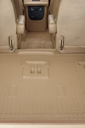 Husky Liners Classic Style - Cargo Liner BBVR 20601 Exclusive